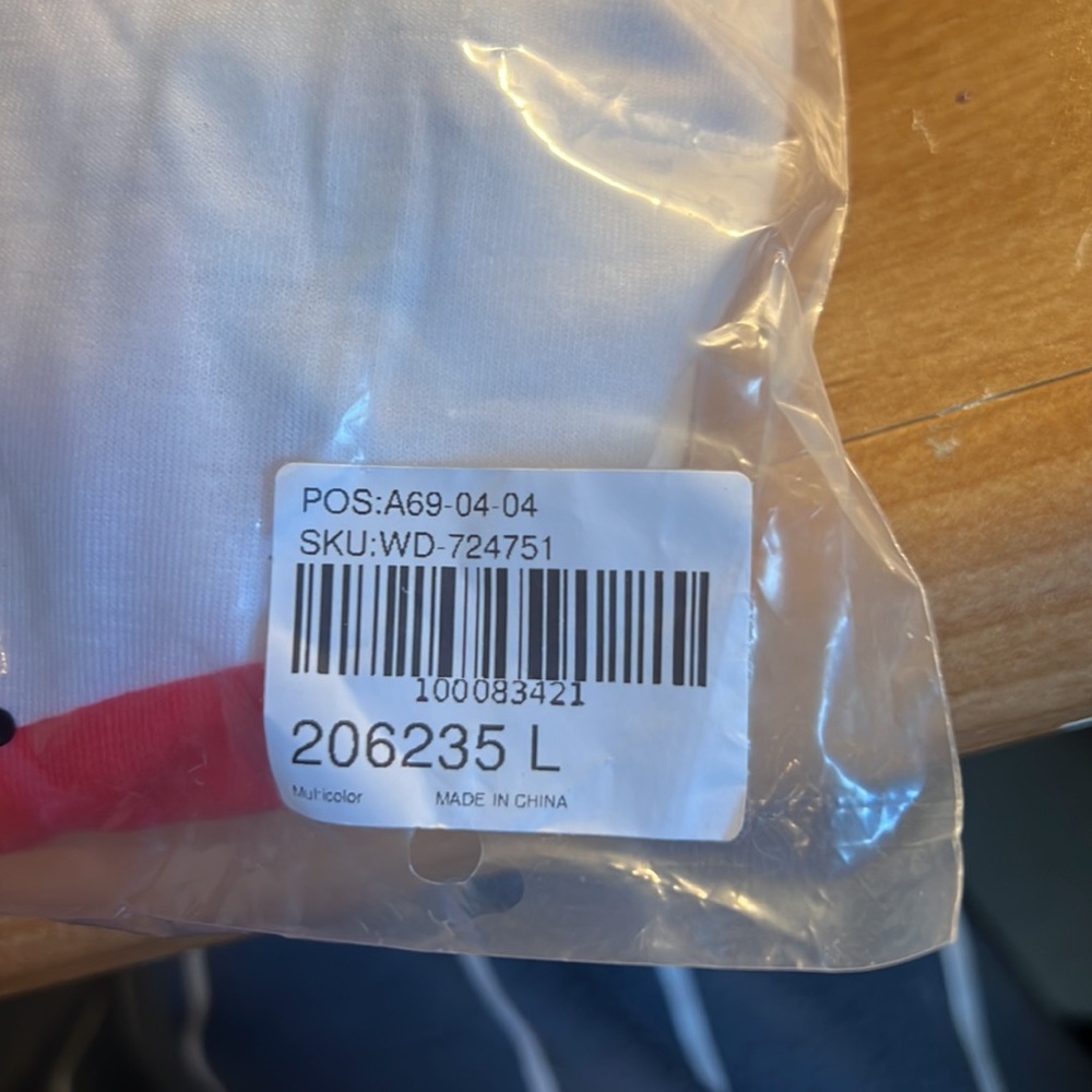 Size Large - Picture 2 of 2